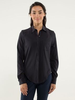 Lululemon Urbanite Shirt, size 6/8